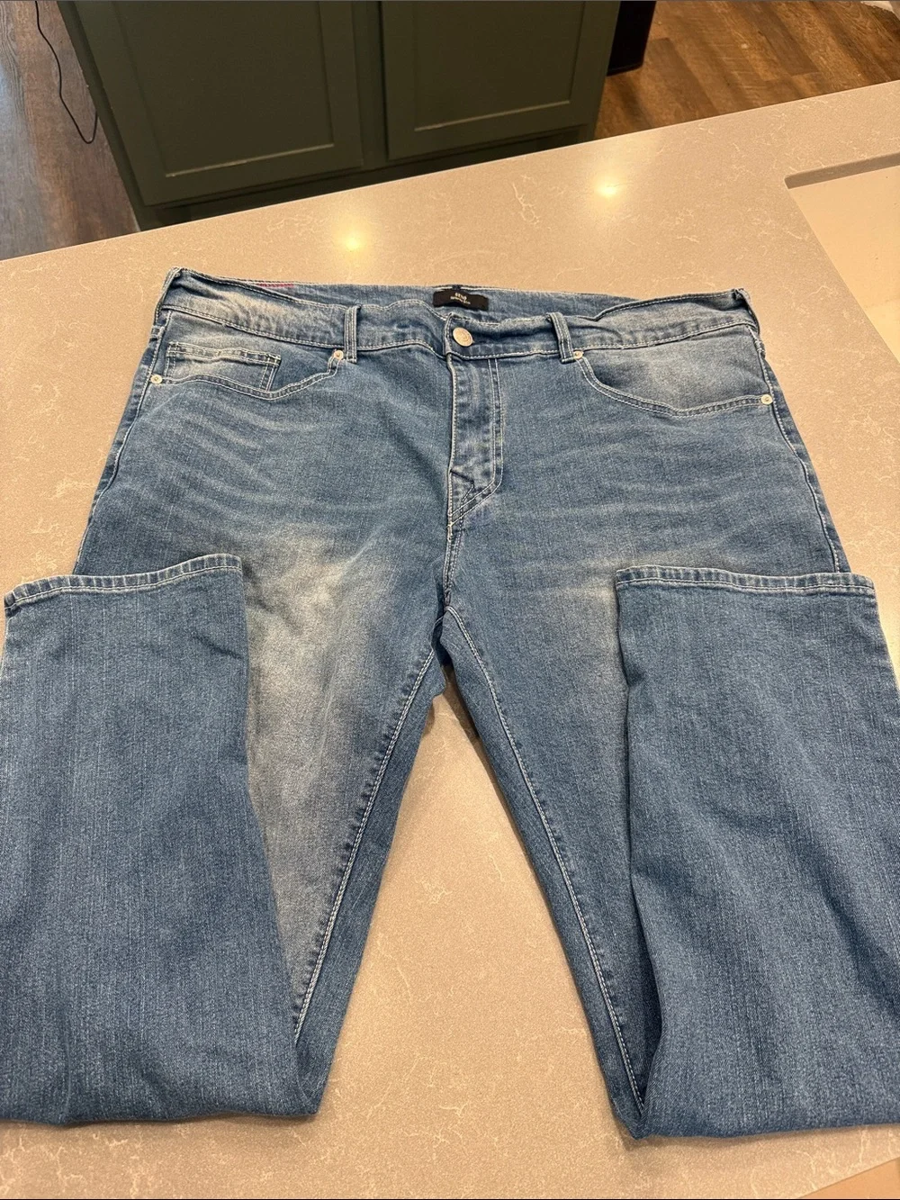 True Religion Medium Blue Denim Jeans with Horseshoe Pocket Embroidery size 42